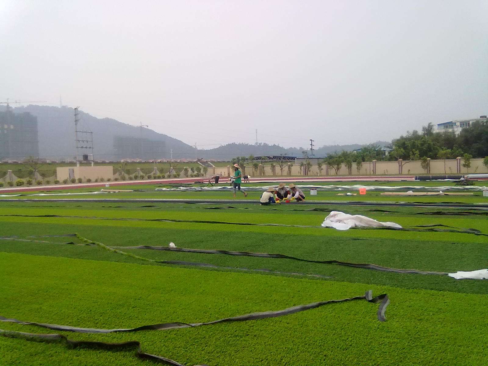 人造草足球场